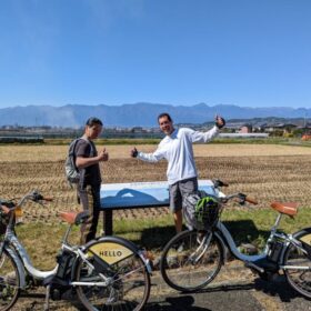 Fahren Sie mit dem E-Bike! e-Tour de Matsumoto