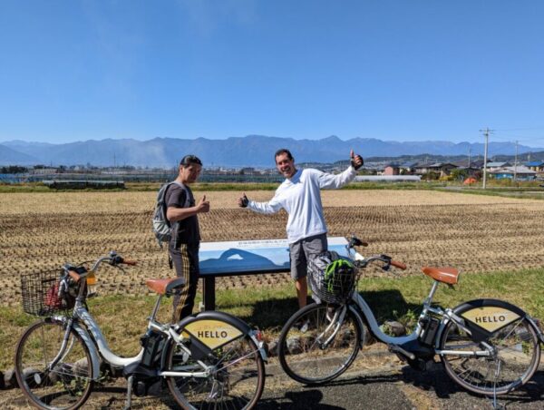 骑电动自行车去！e-Tour de Matsumoto